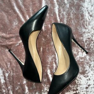 Saks Fifth Avenue Classic Black Pumps Heels Size 9.5